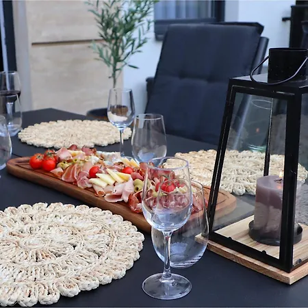 Medvedov Dom Apartman Sa Velikom Terasom 34m2 Apartment *