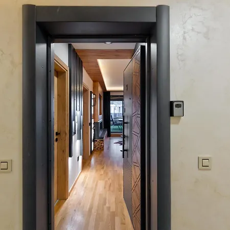 Medvedov Dom Apartman Sa Velikom Terasom 34m2 Zlatibor